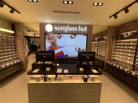 Sunglass Hut Locations in Frankston, vic .